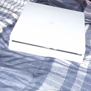 Works perfect, needs power cord and USB cord